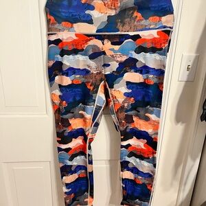 Fabletics Blue and Red Leggings Vibrant Camouflage Design